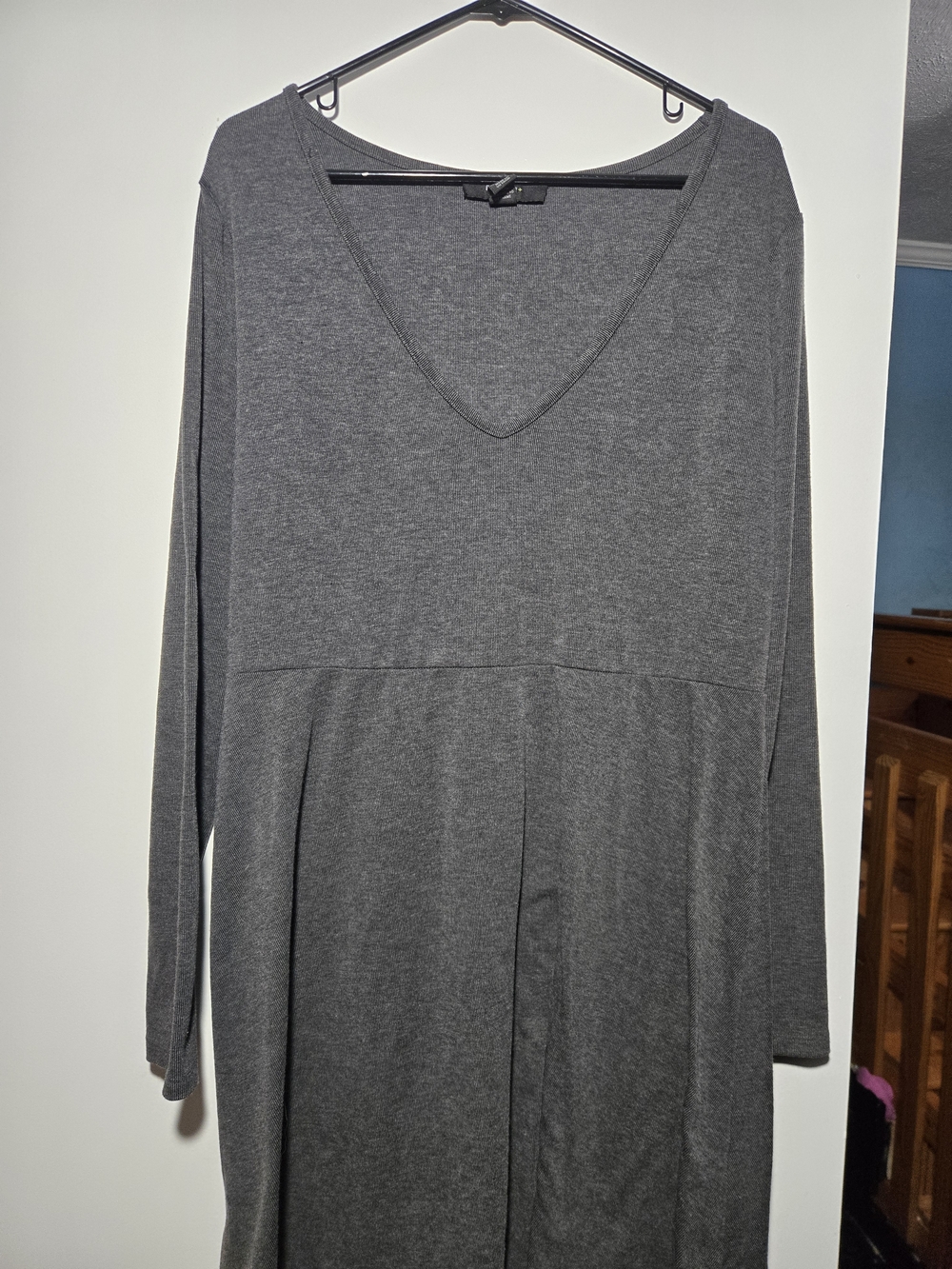 Forever 21 Charcoal Gray V-Neck Long Sleeve Tunic